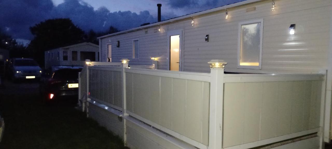 I & K Static Caravan Hire Sited On Winkups Towyn North Wales With Free Wi-Fi And Netflix Kinmel Bay 외부 사진